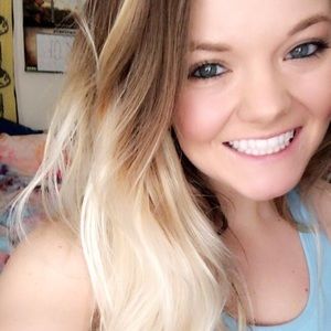 Meet your Posher, Brittney